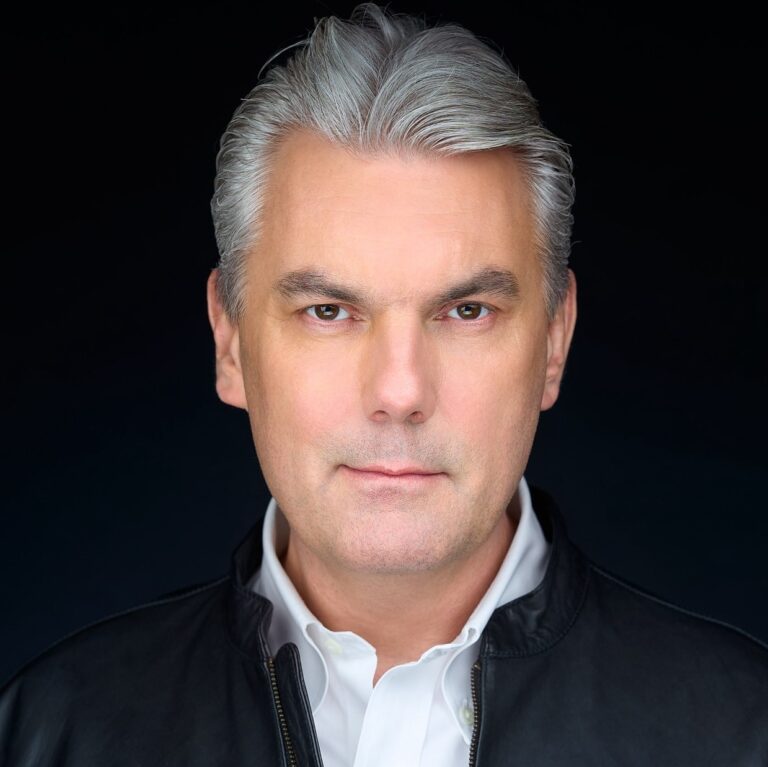Dr Aleksander Poniewierski