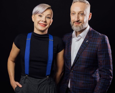 Joanna i Jarek Burdek podczas wystąpienia biznesowego