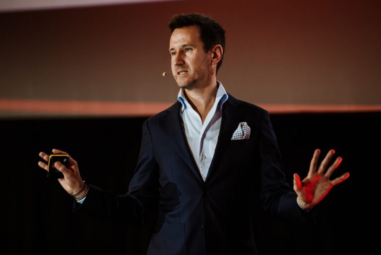 Bartek Lechowski – ekspert AI, Customer Experience i transformacji organizacji